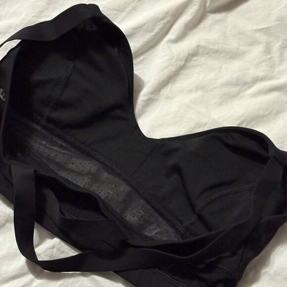 EXCELLENT Lululemon Body Con Sports Yoga Mesh Luxtreme Black Bra Size 8 - Picture 6 of 9
